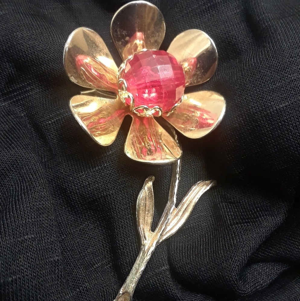 Heirloom Brooch